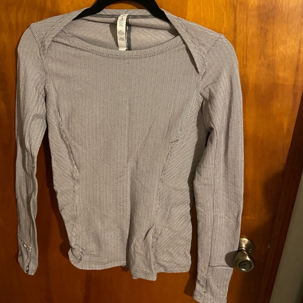 Long sleeve lululemon top